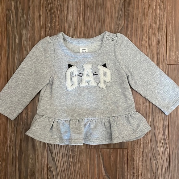 Gap Sweater - Picture 1 of 3